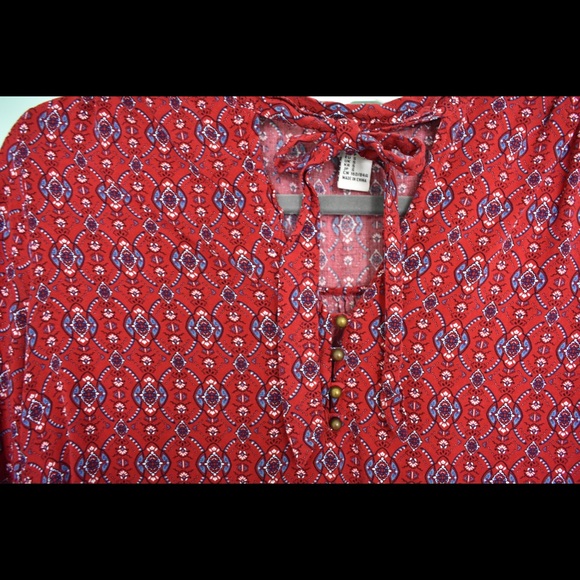 Forever 21 red blouse - Picture 3 of 4